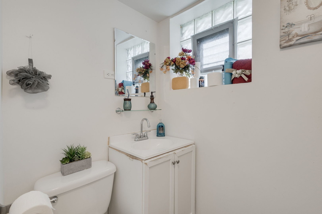 5501 S Washington Street - Photo 15