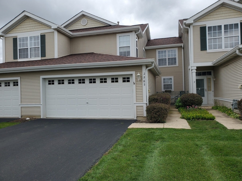 2265 W Bentley Lane - Photo 0