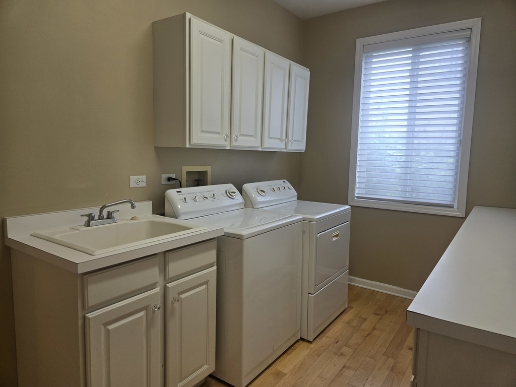 217 Lexington Court - Photo 10