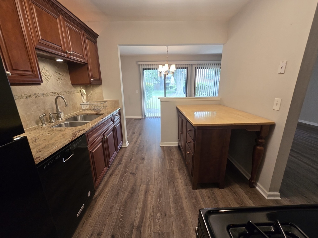 349 Newgate Court - Photo 6