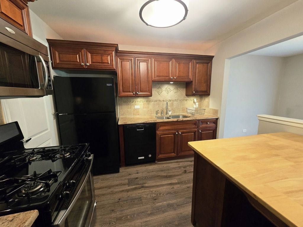 349 Newgate Court - Photo 5