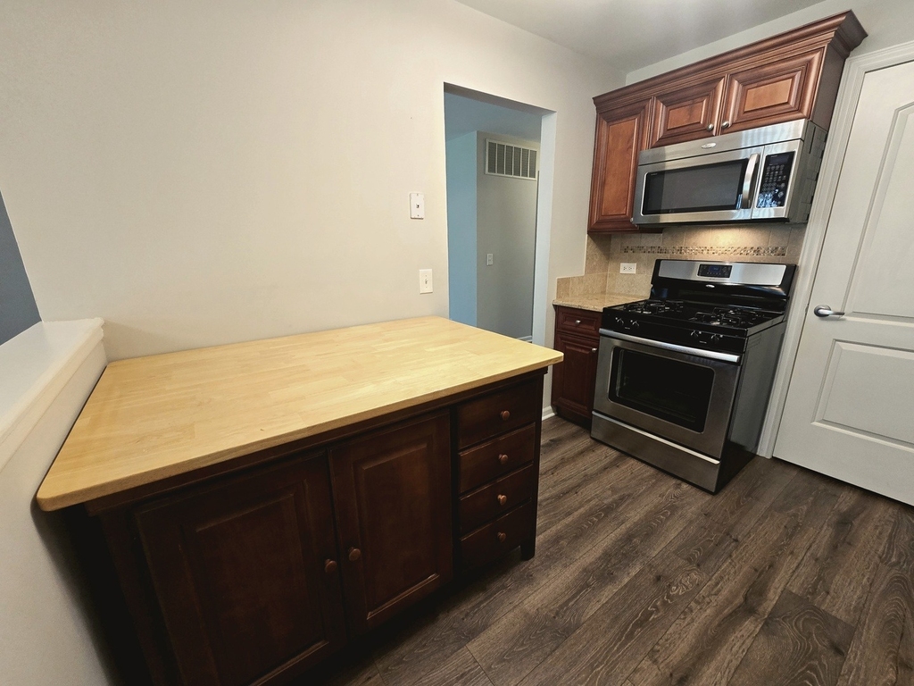 349 Newgate Court - Photo 11