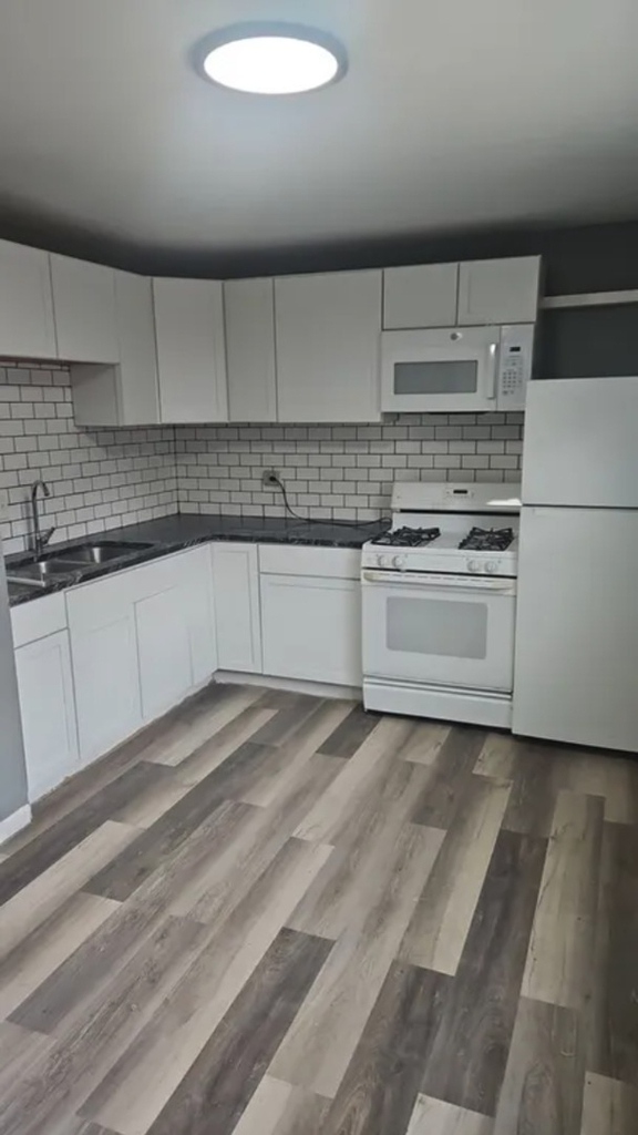 940 Miller Avenue - Photo 3