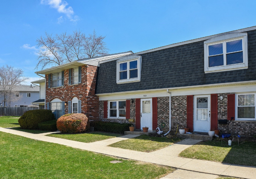 940 Miller Avenue - Photo 0