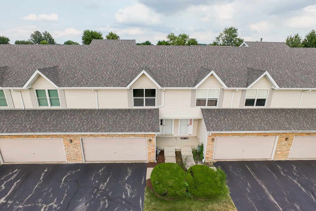1110 Rose Drive - Photo 2