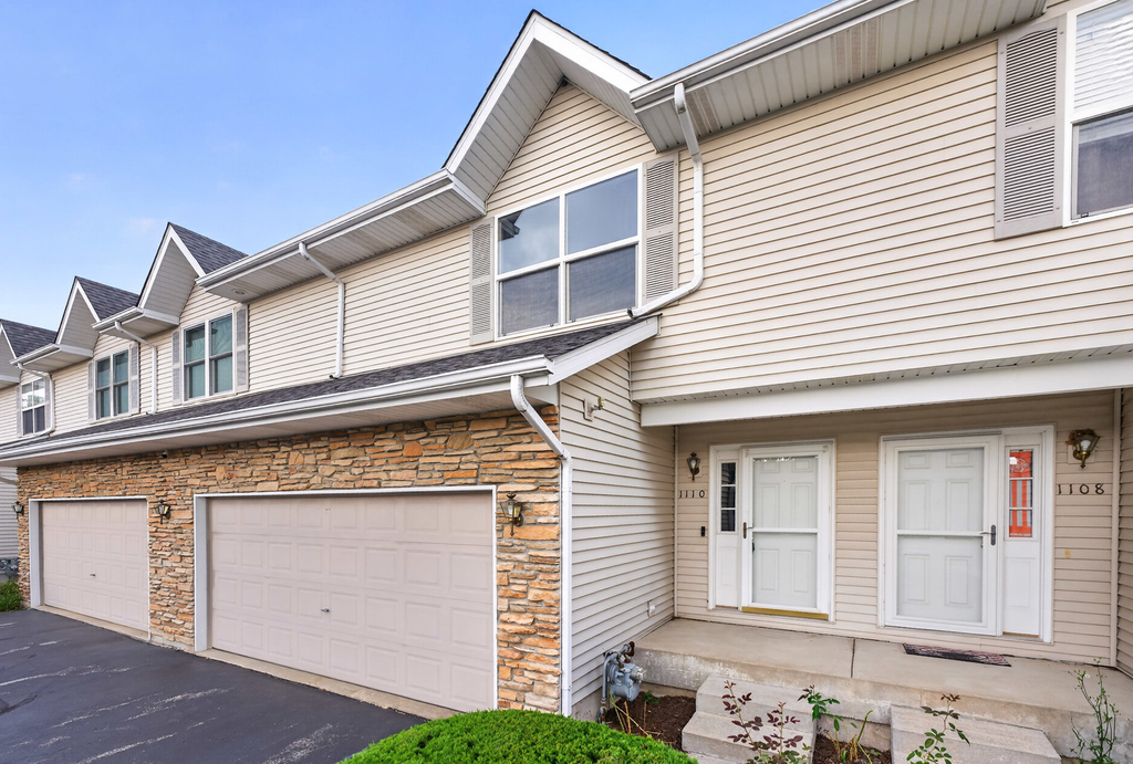 1110 Rose Drive - Photo 1