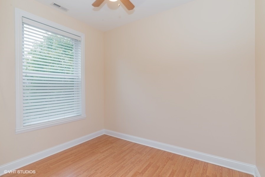 2321 N Sawyer Avenue - Photo 6