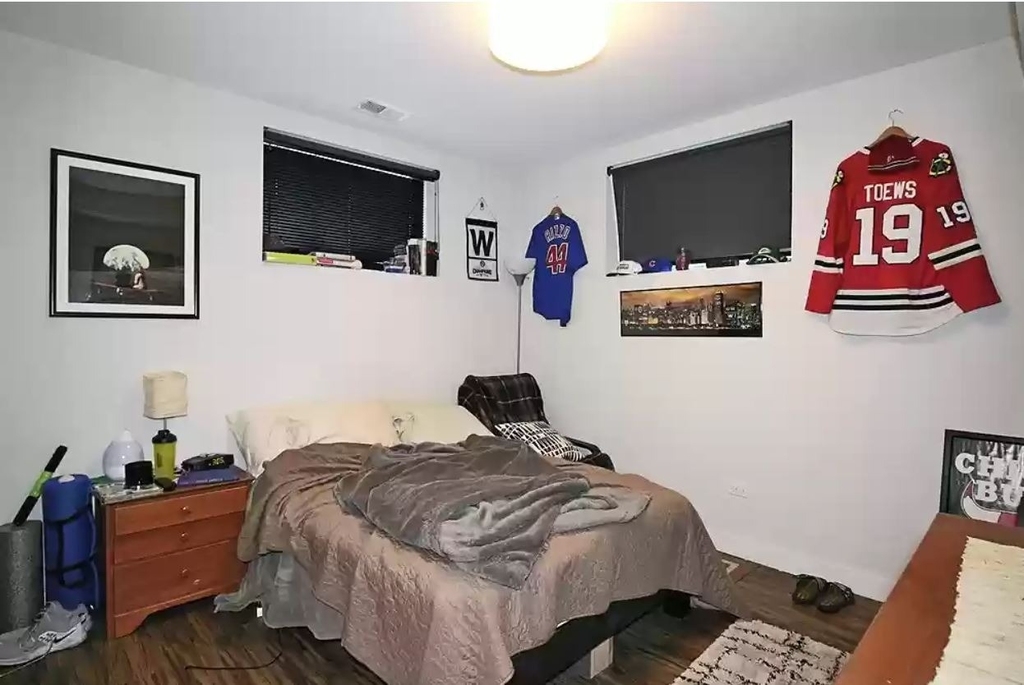 1045 W Cornelia Avenue - Photo 5