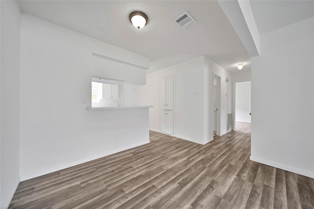 10006 Neuens Road - Photo 6