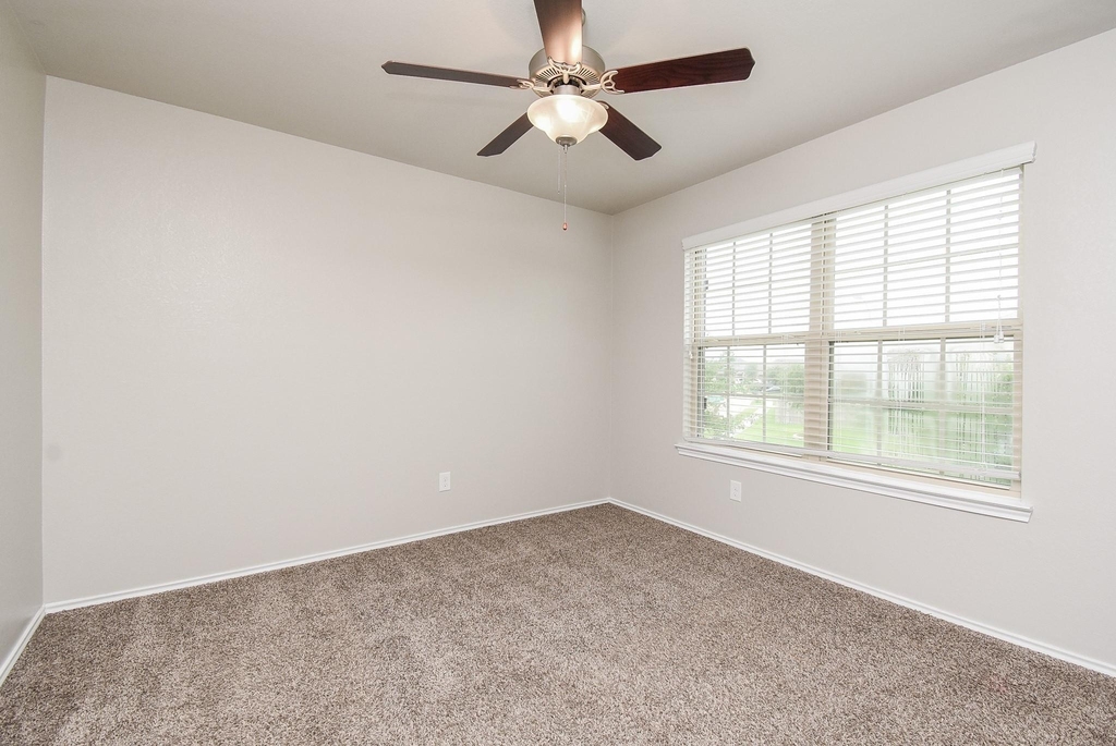 4602 Tuscan Lily Drive - Photo 28