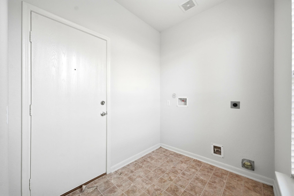 3830 Misty Falls Lane - Photo 16