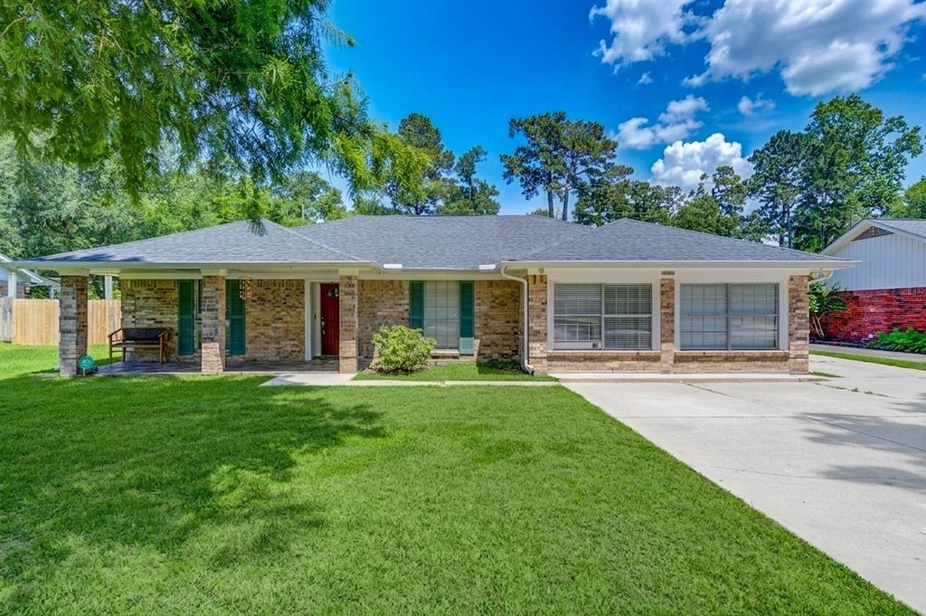 24522 Glen Loch Drive - Photo 0
