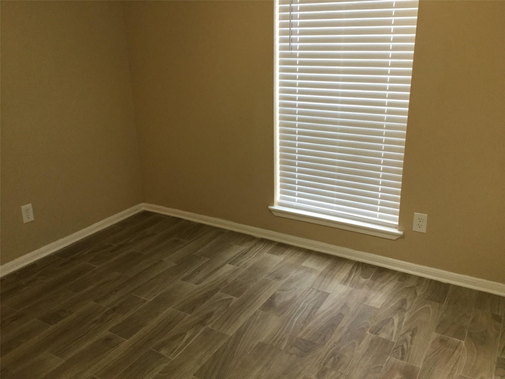 2120 El Paseo Street - Photo 7