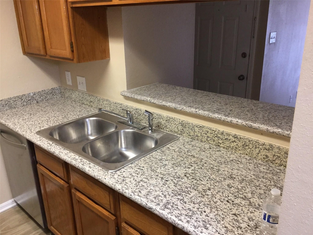 2120 El Paseo Street - Photo 6