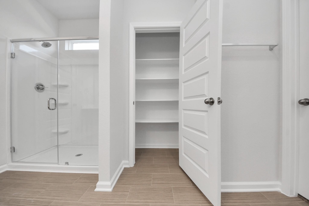 2715 Crested Creek Lane - Photo 8