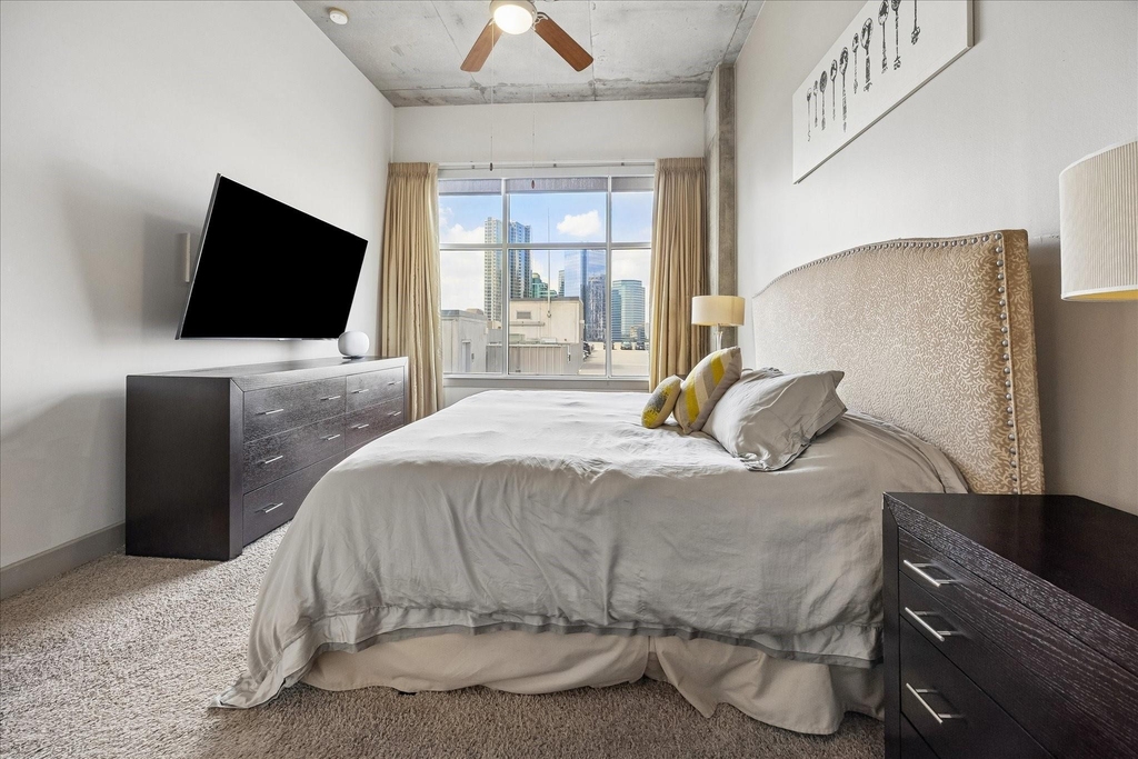 1901 Post Oak Boulevard - Photo 9