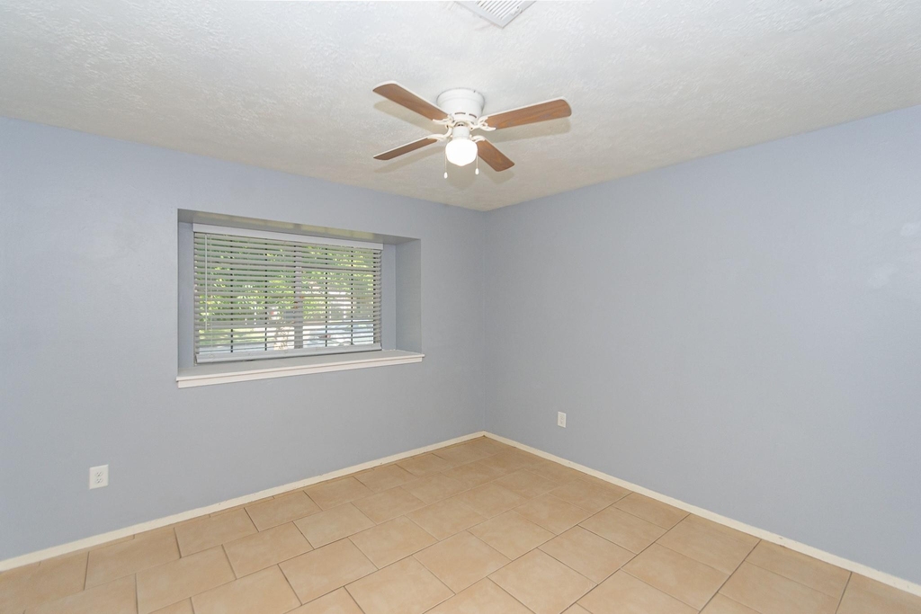 4210 Cork Lane - Photo 8