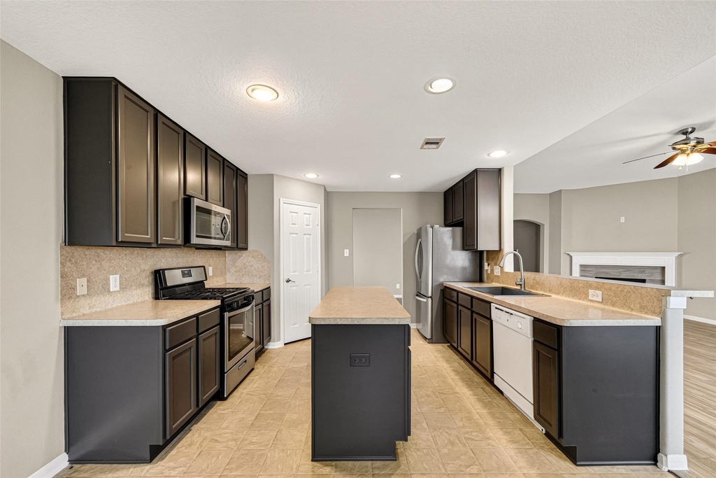 4915 Ibis Lake Court - Photo 15