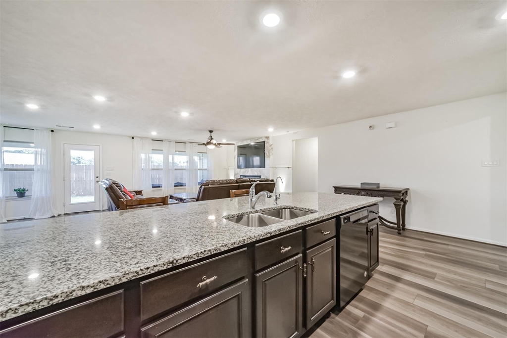25546 Kensington Lake Drive - Photo 9