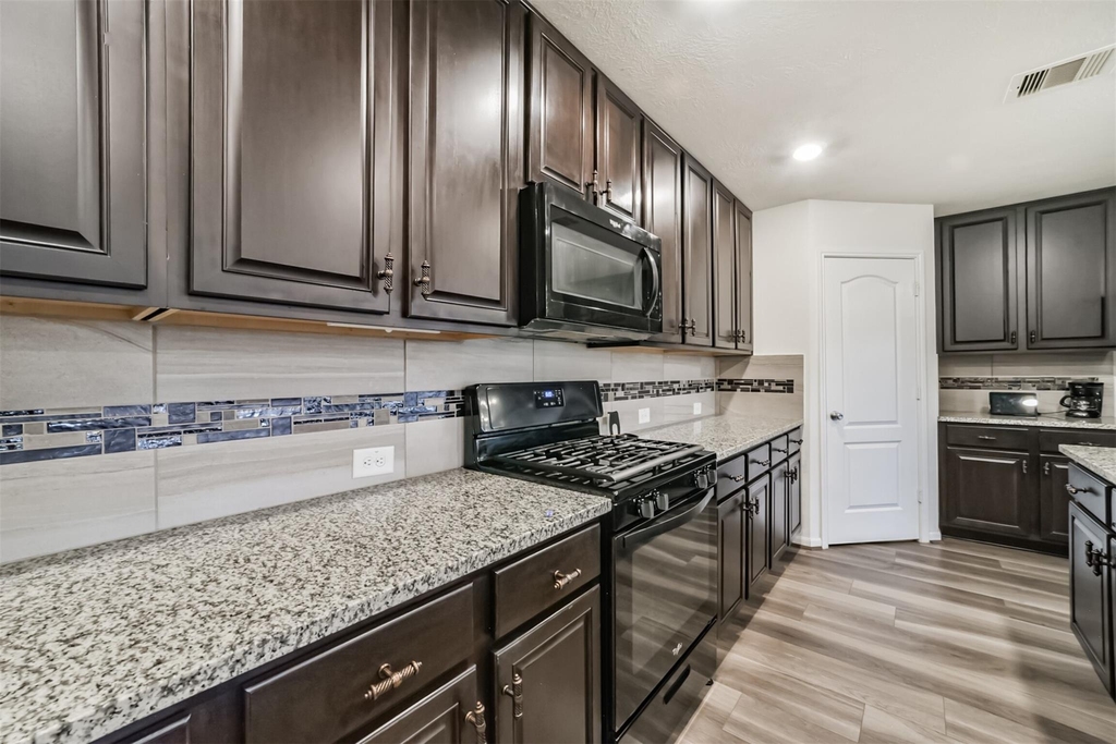 25546 Kensington Lake Drive - Photo 7