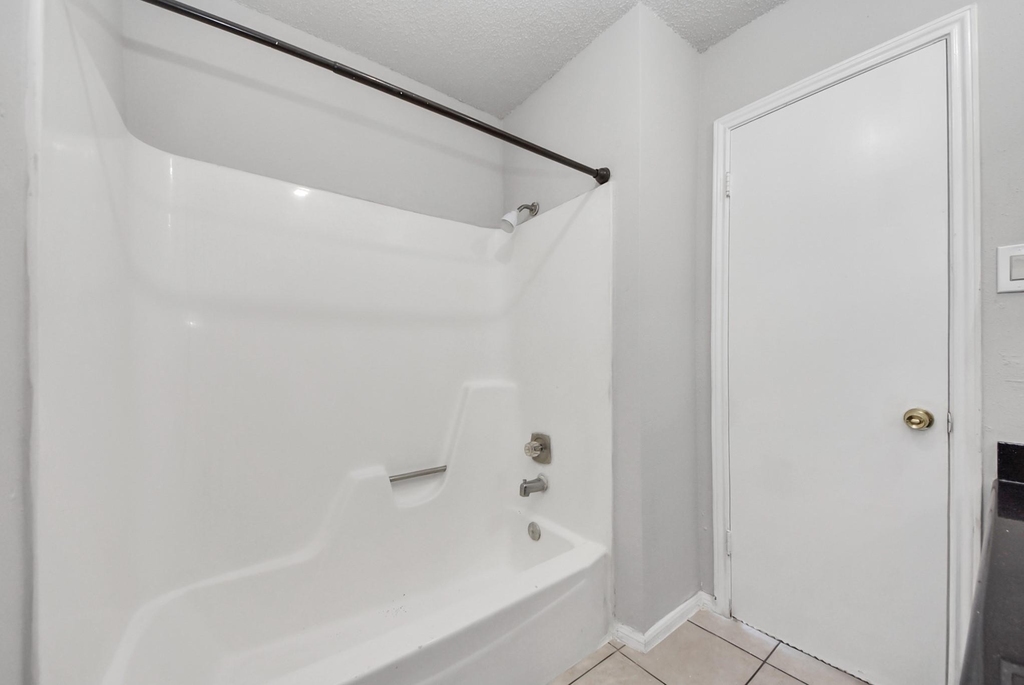 1911 Hammerwood Drive - Photo 33