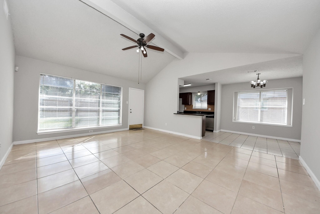 1911 Hammerwood Drive - Photo 8