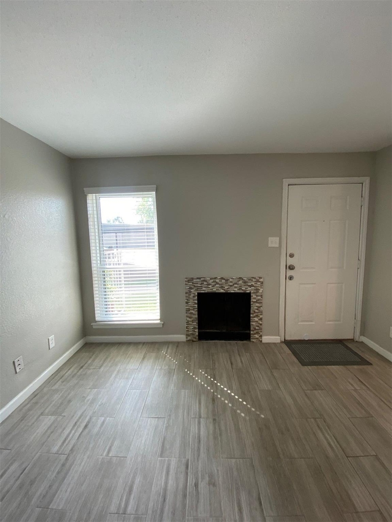 6633 W Airport Boulevard - Photo 2