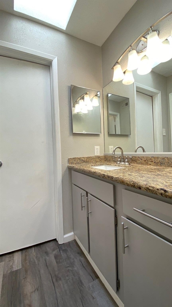 6633 W Airport Boulevard - Photo 5