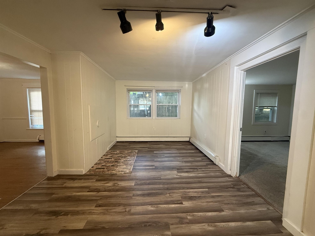 31 Pleasant - Photo 2