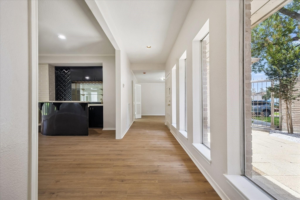 7618 Bankside Drive - Photo 6