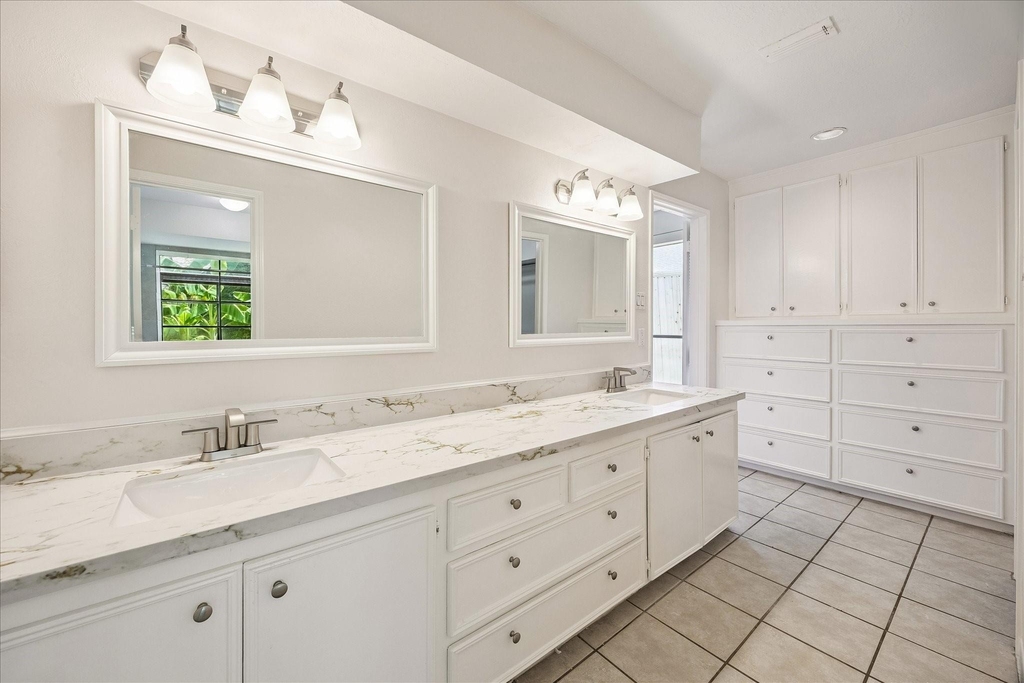 7618 Bankside Drive - Photo 9