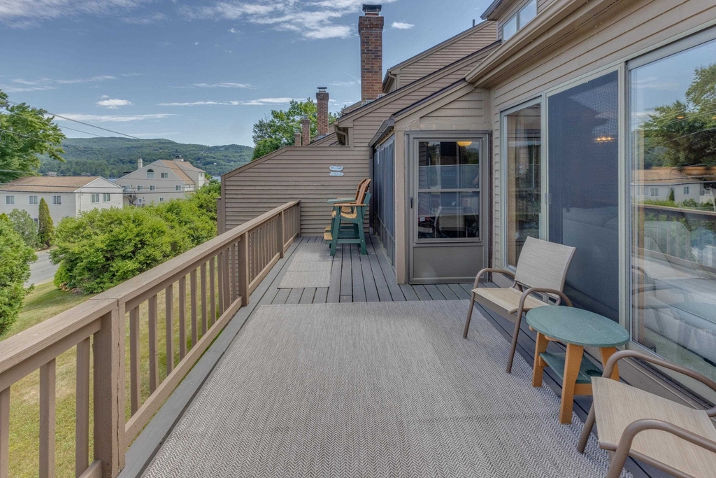 21 Woodbury - Photo 3