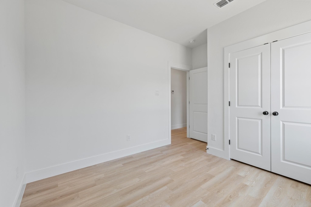 201 S 2nd Street - Photo 12