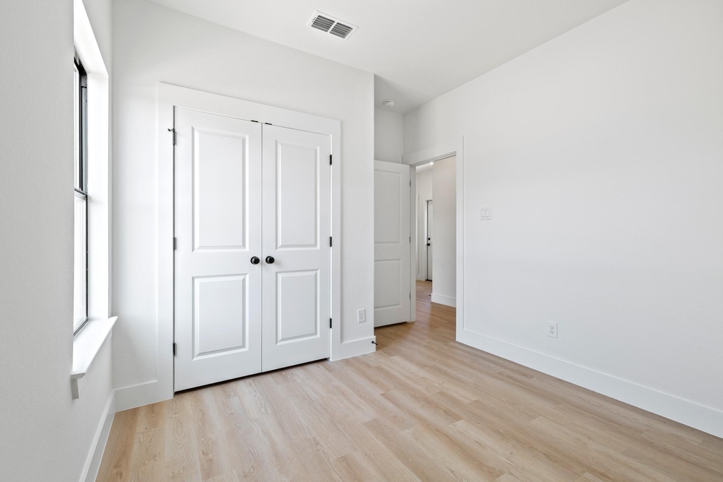 201 S 2nd Street - Photo 10