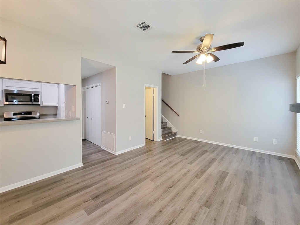 8299 Cambridge Street - Photo 8