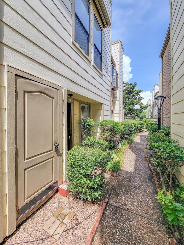 8299 Cambridge Street - Photo 35