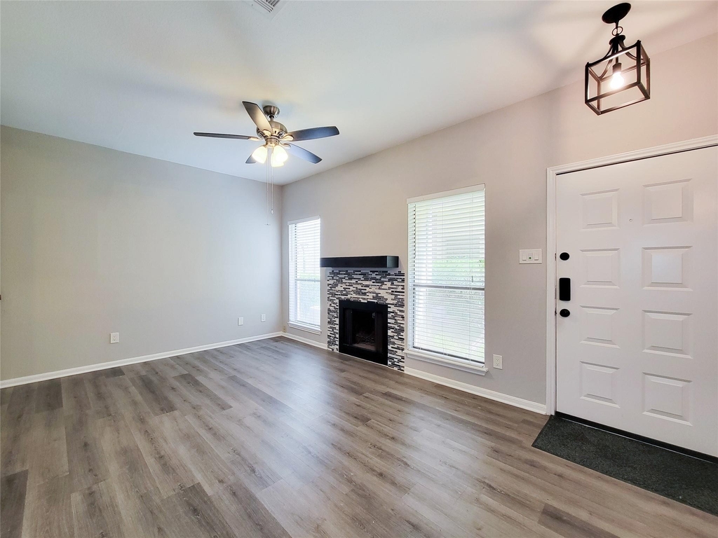 8299 Cambridge Street - Photo 4