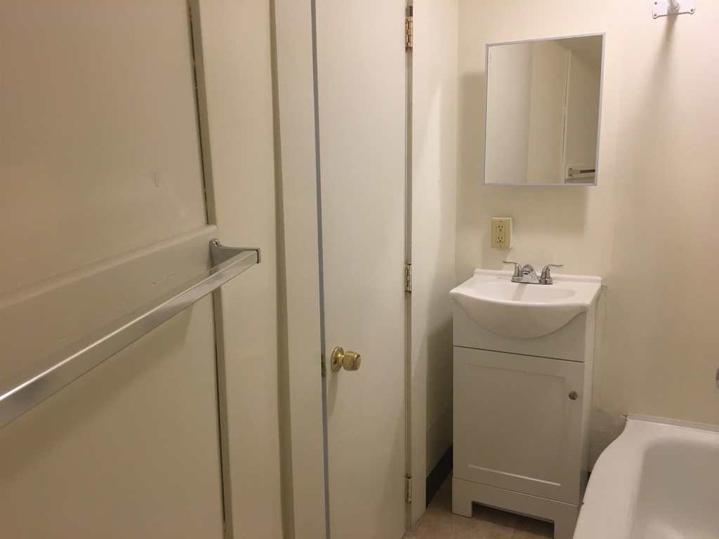 82 Third - Photo 34