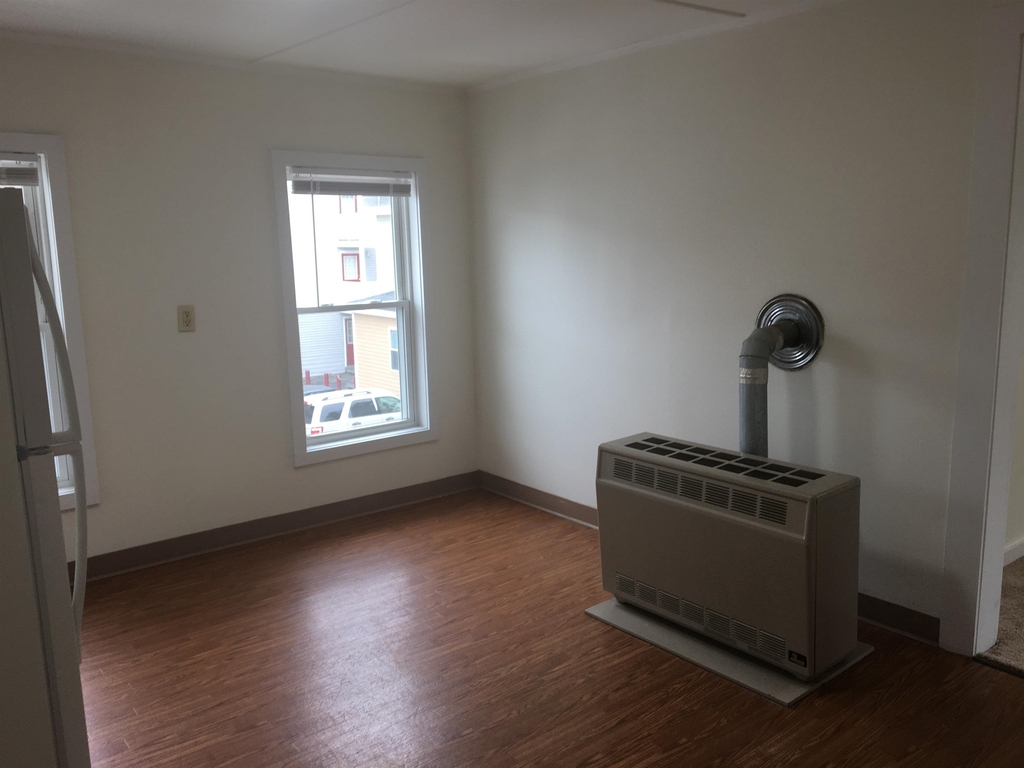 82 Third - Photo 11