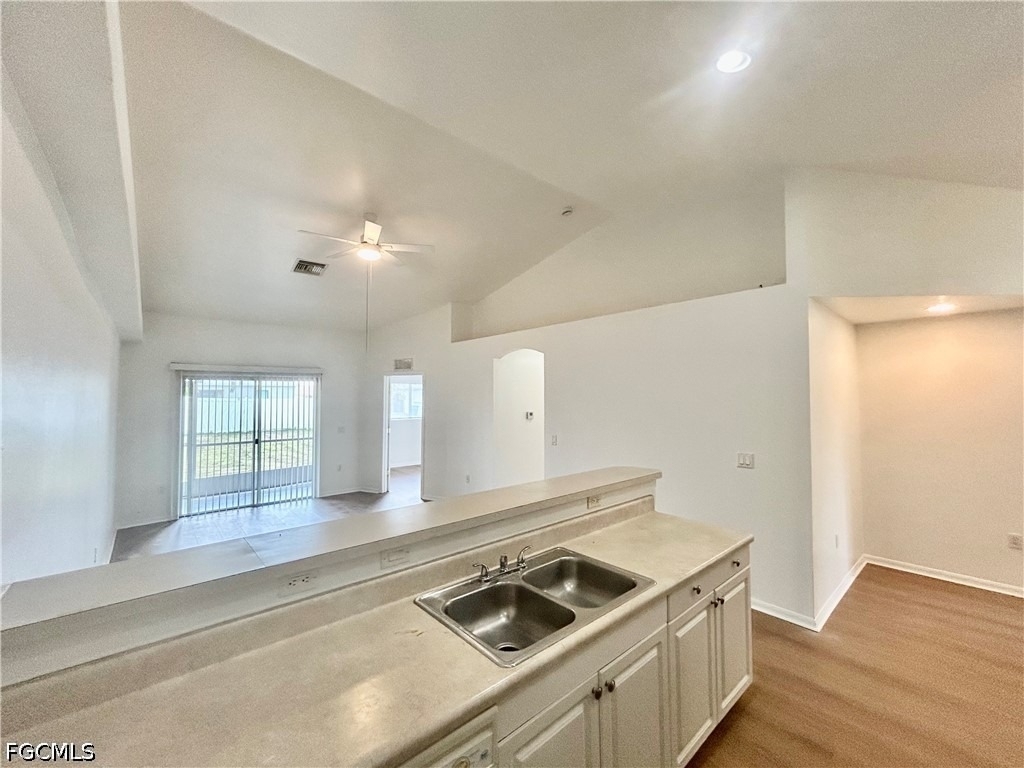 3301 Skyline Boulevard - Photo 3