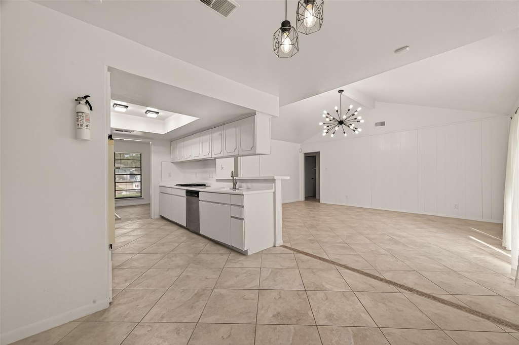 5523 Kuldell Drive - Photo 13