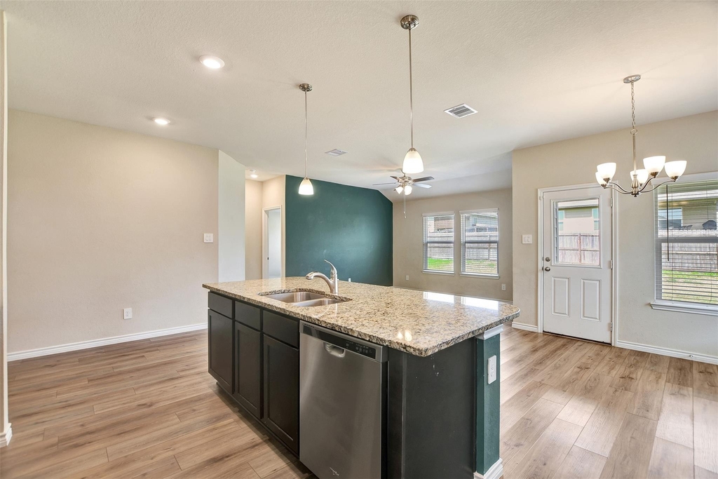 1006 Fannin Street - Photo 6