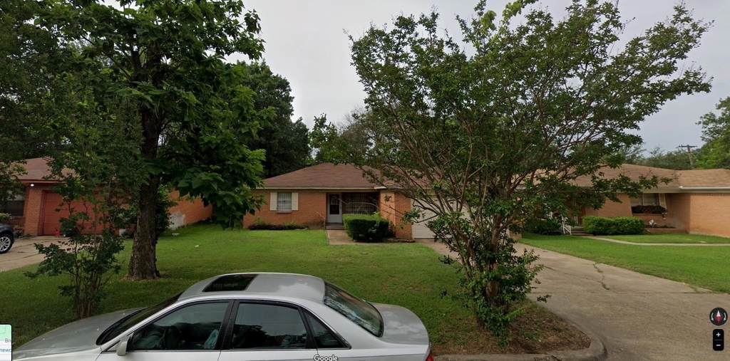 8616 Greenmound Avenue - Photo 0
