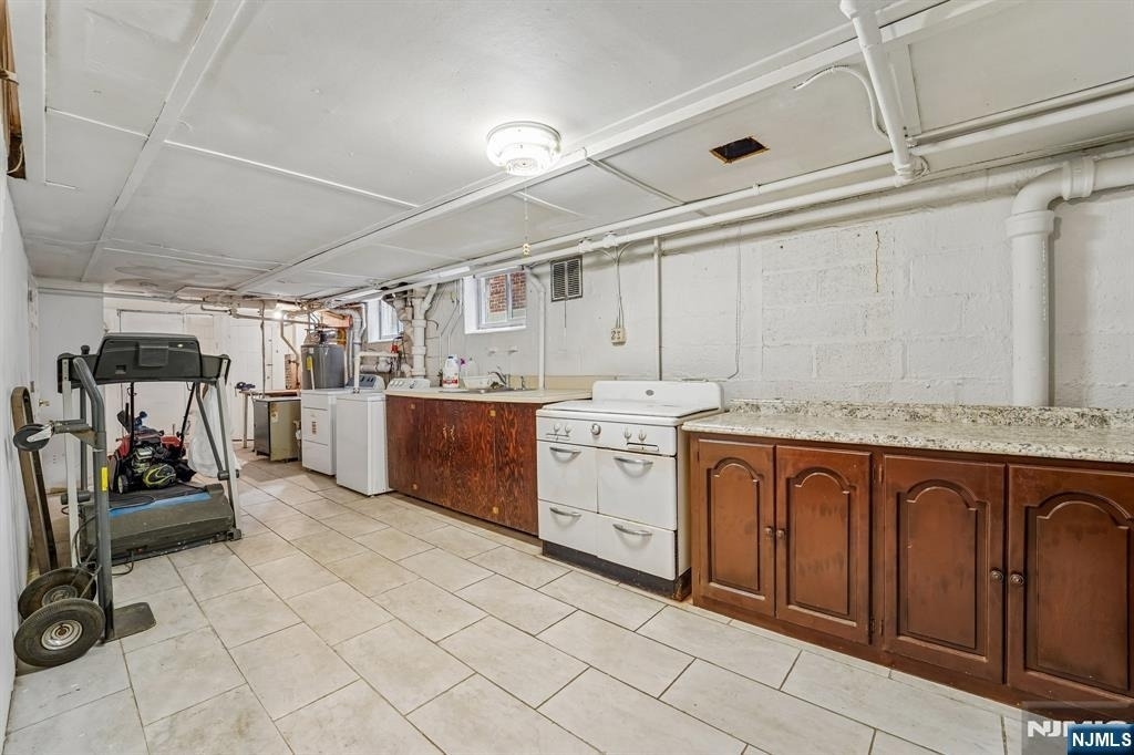 1030 Jassamine - Photo 30