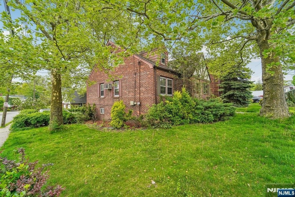 1030 Jassamine - Photo 2