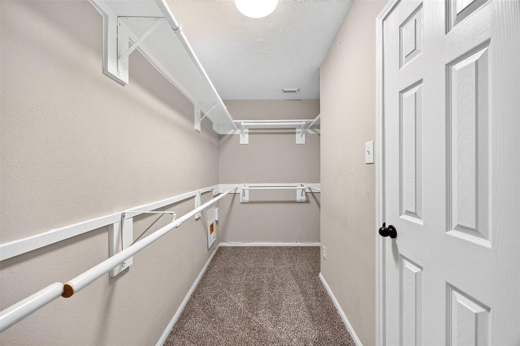 7603 Kenmark Court - Photo 25