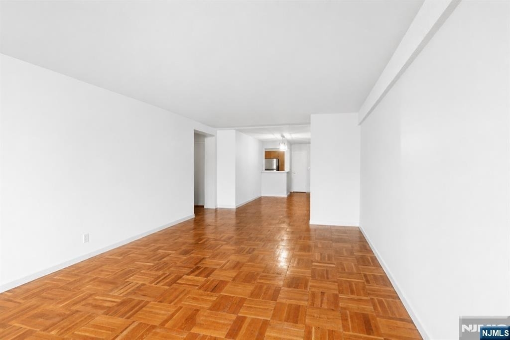 208 Anderson - Photo 17