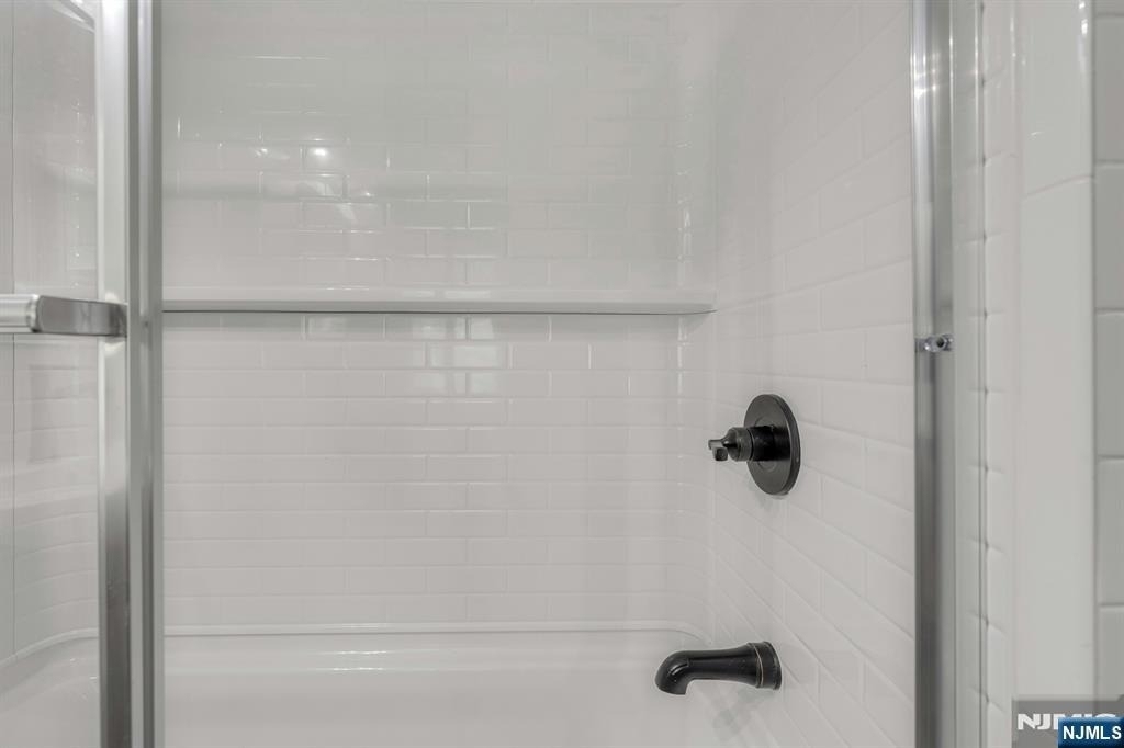 358 Lakeview - Photo 20