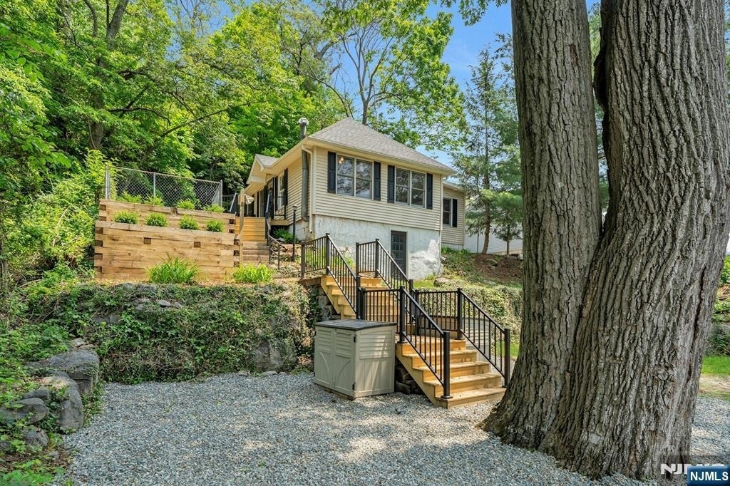 358 Lakeview - Photo 38