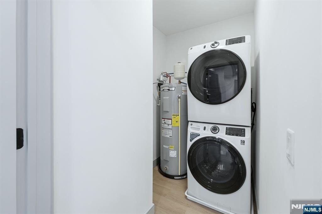 1435 10th - Photo 15